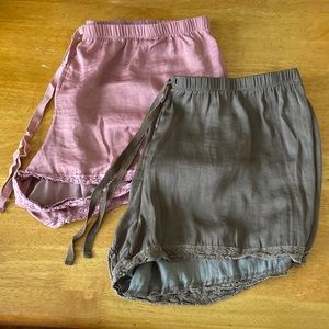 Aerie 2 Pieces Bundle Lounge Soft Short Dusty Pink & Green M